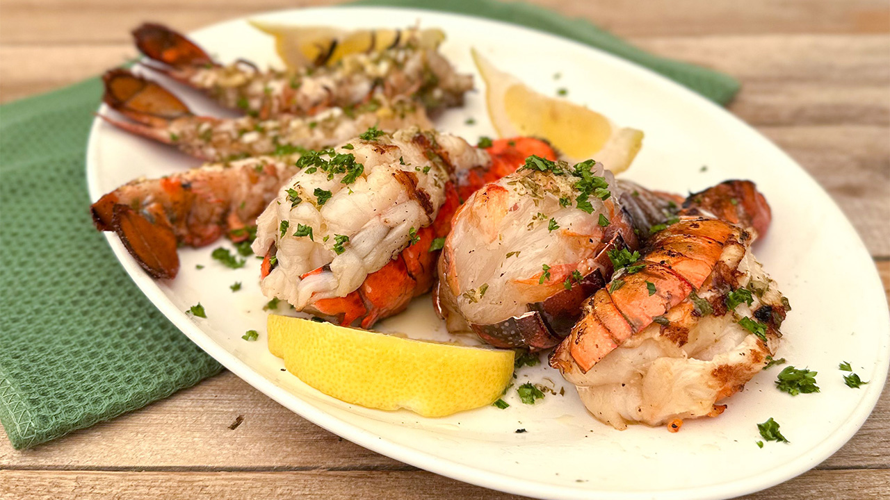grilledlobstertailswithlemonherbbutter2